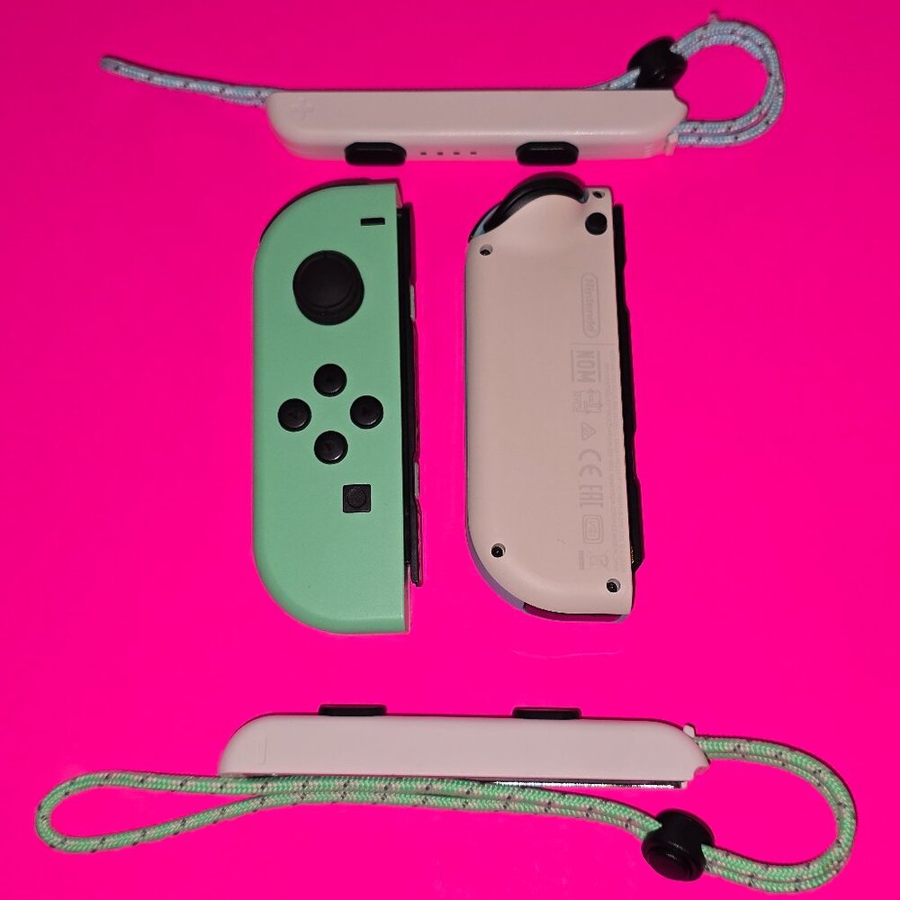 Nintendo Switch Animal Crossing New Horizons Joycon Pair Authentic w/Straps Exc